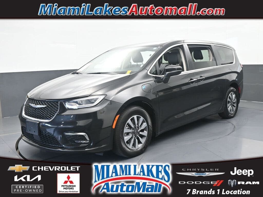 2023 CHRYSLER Pacifica