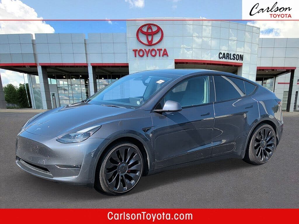 2022 TESLA Model Y