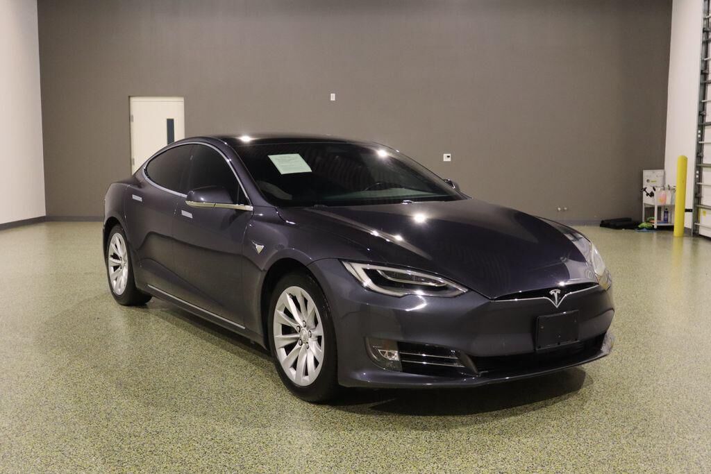 2018 TESLA Model S