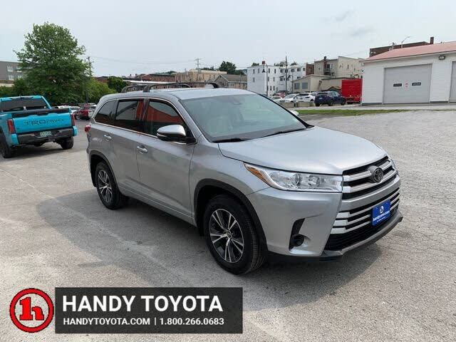 2017 TOYOTA Highlander