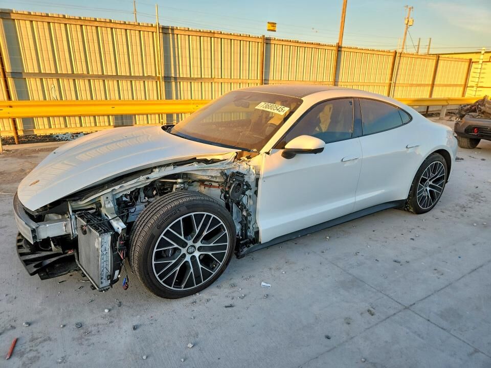 2021 PORSCHE Taycan