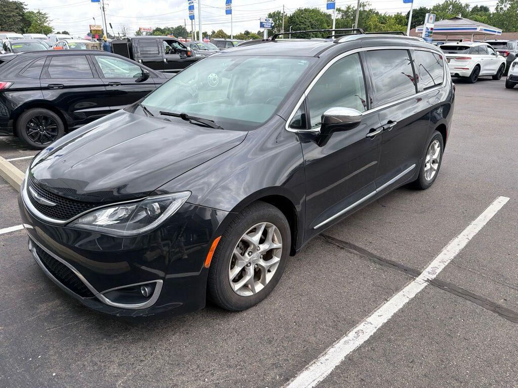 2019 CHRYSLER Pacifica
