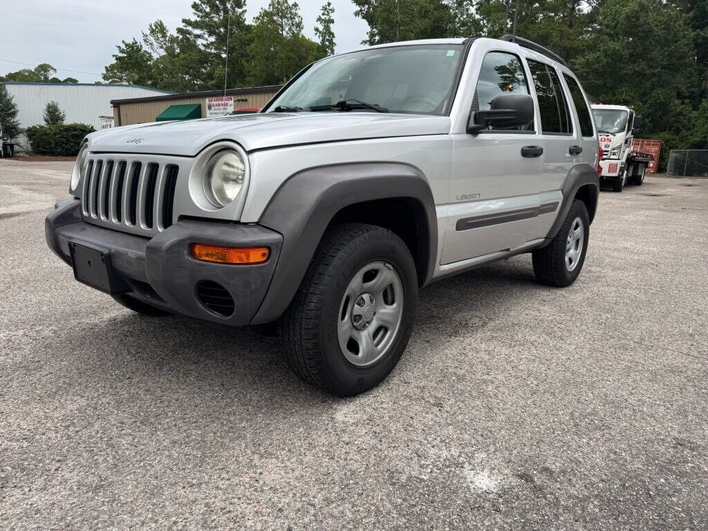 2004 JEEP Liberty