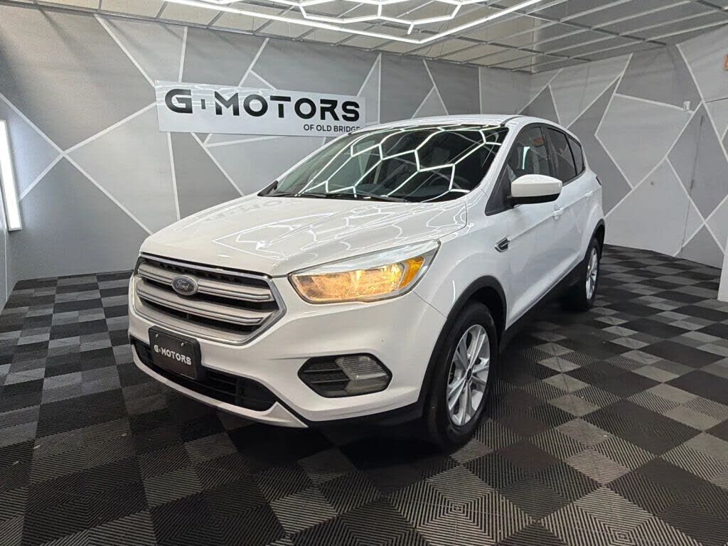 2017 FORD Escape
