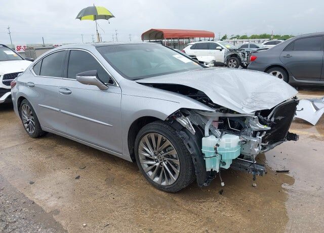 2025 LEXUS ES