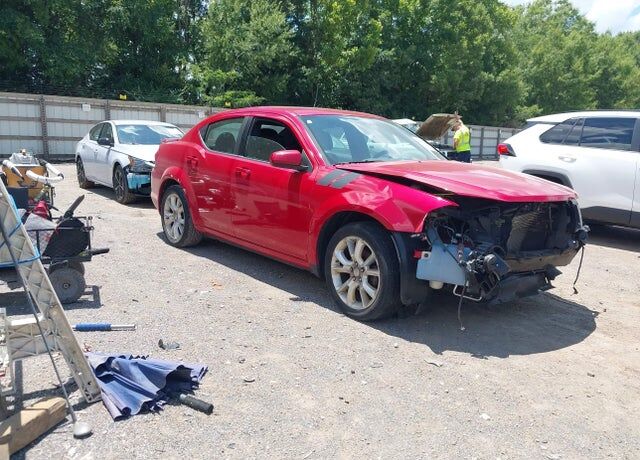2014 DODGE Avenger
