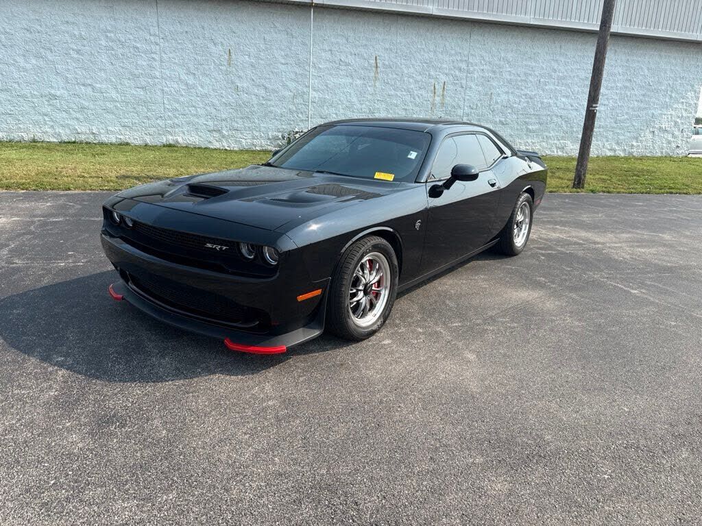 2016 DODGE Challenger