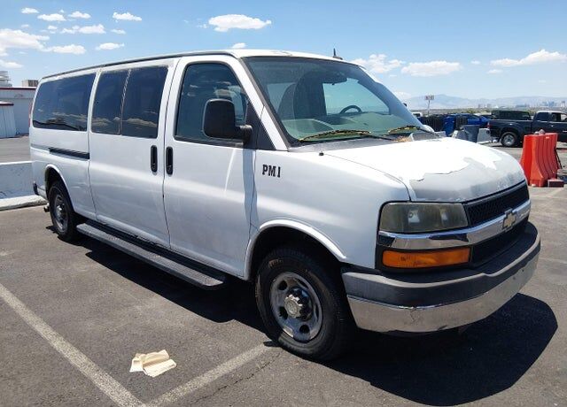 2013 CHEVROLET Express