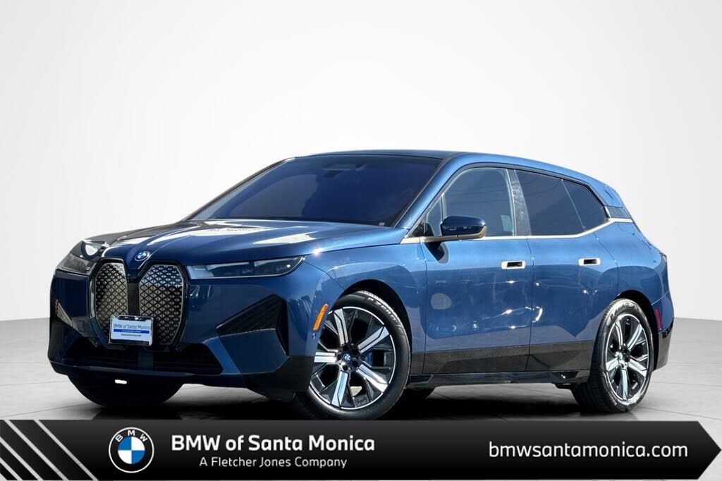 2022 BMW ix