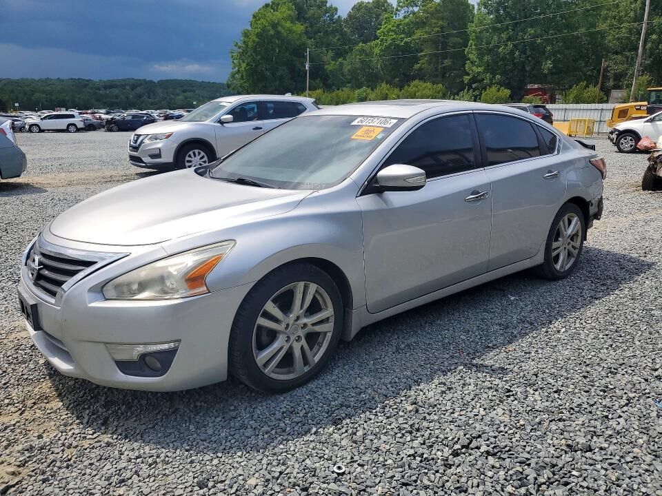 2015 NISSAN Altima