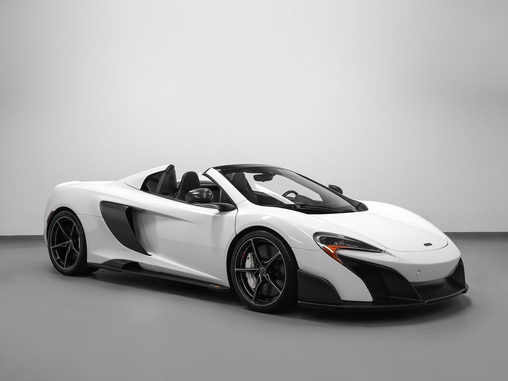 2016 MCLAREN 675LT