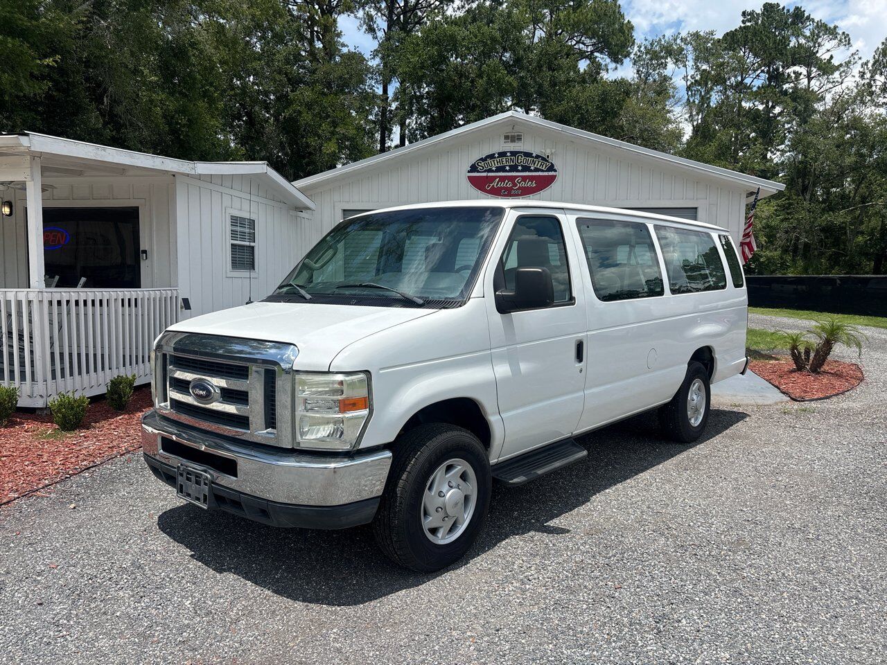 2012 FORD E-350