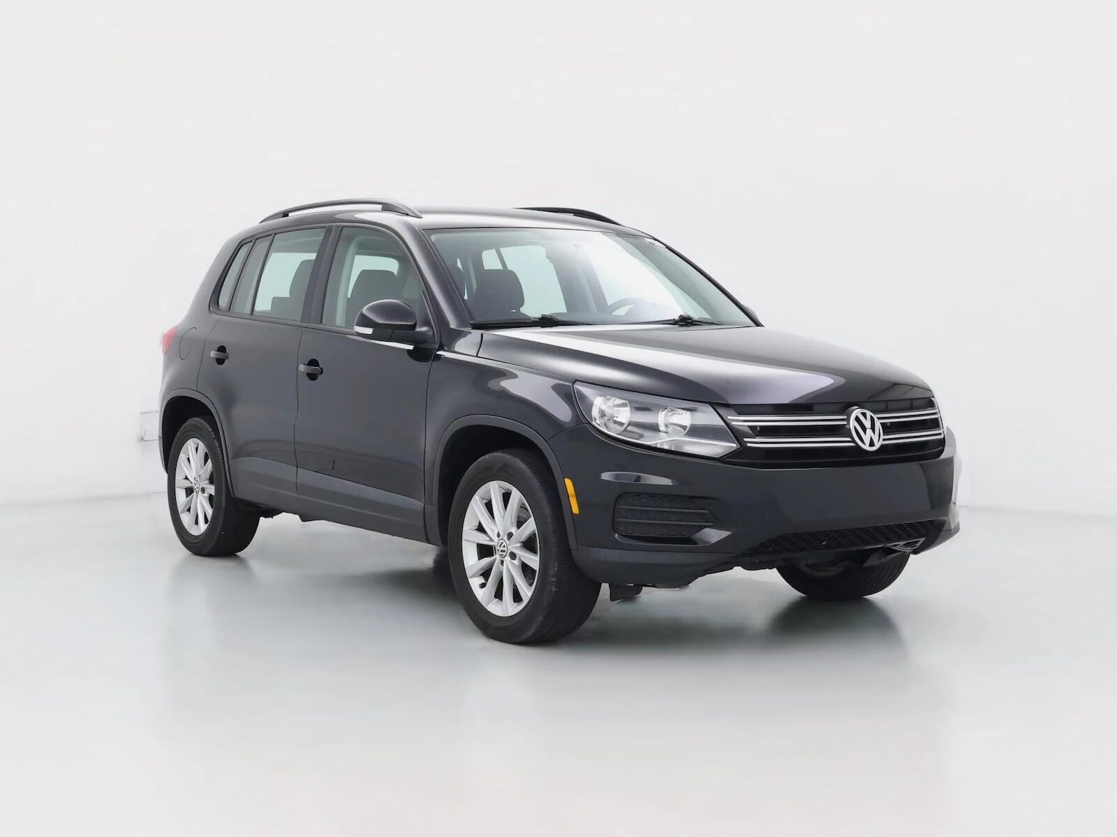 2017 VOLKSWAGEN Tiguan