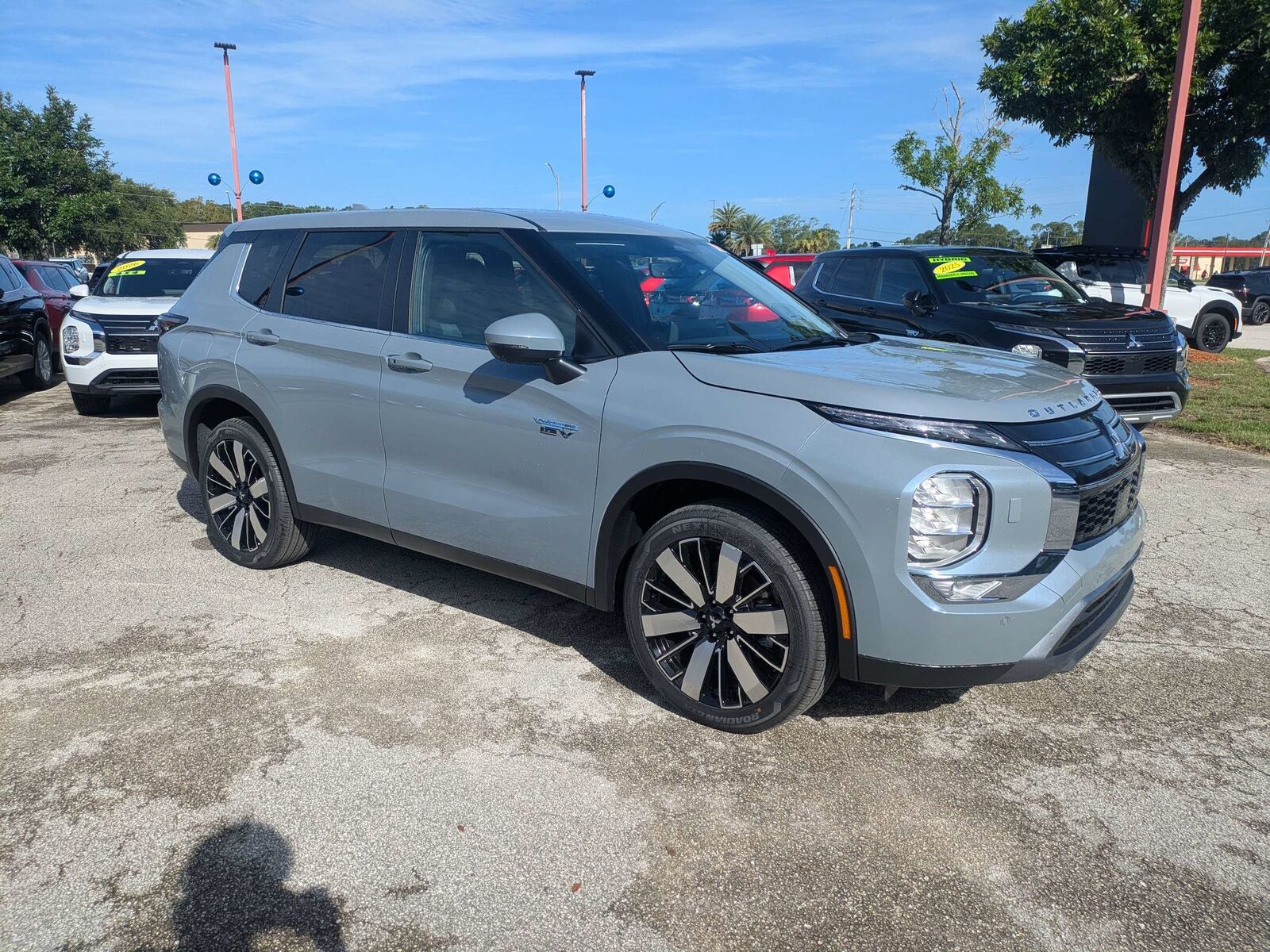 2026 MITSUBISHI Outlander