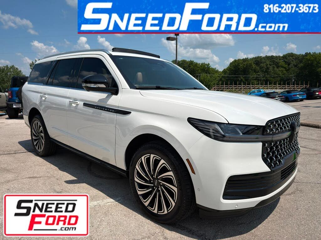 2025 LINCOLN Navigator