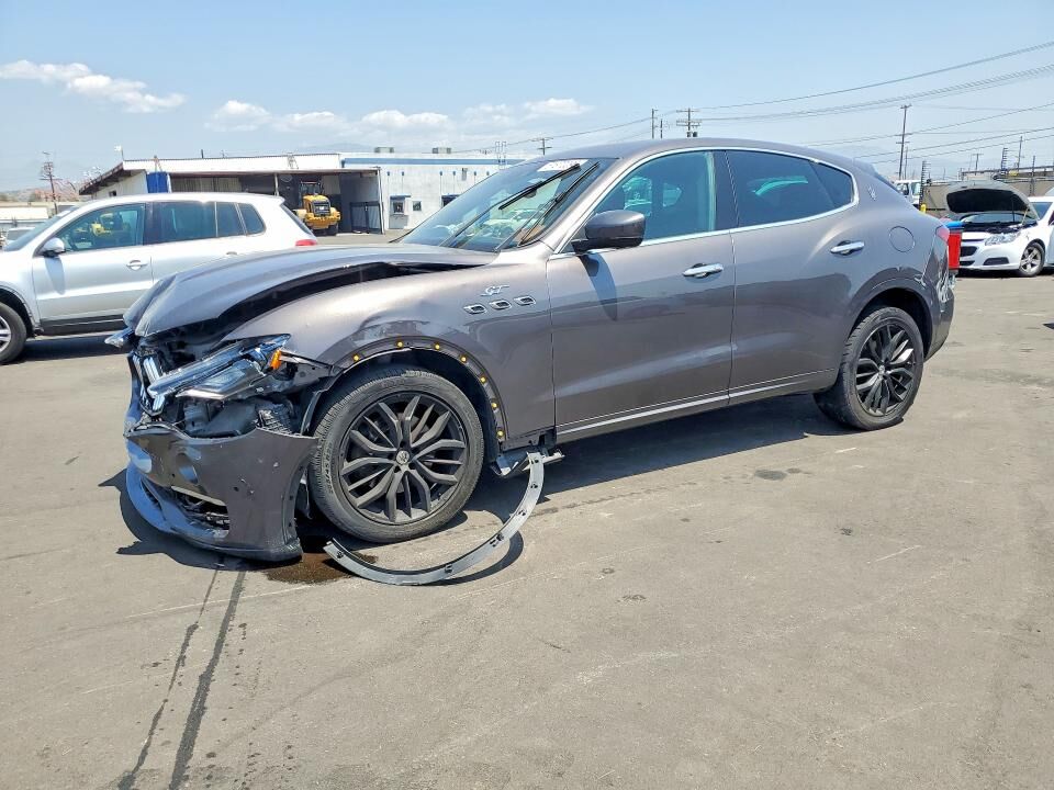 2022 MASERATI Levante