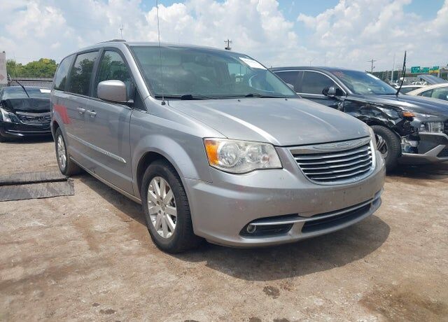 2016 CHRYSLER Town and Country
