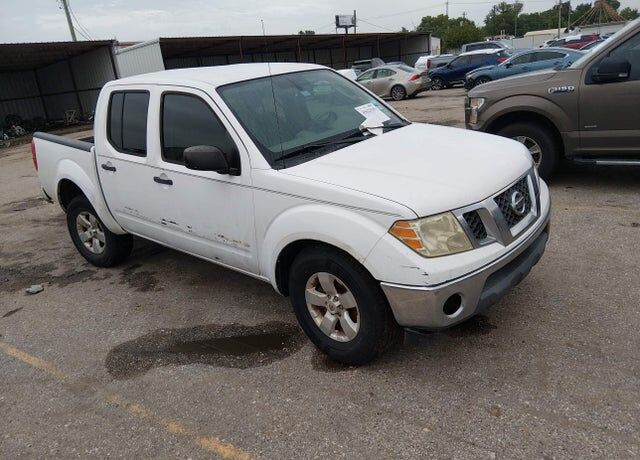 2011 NISSAN Frontier