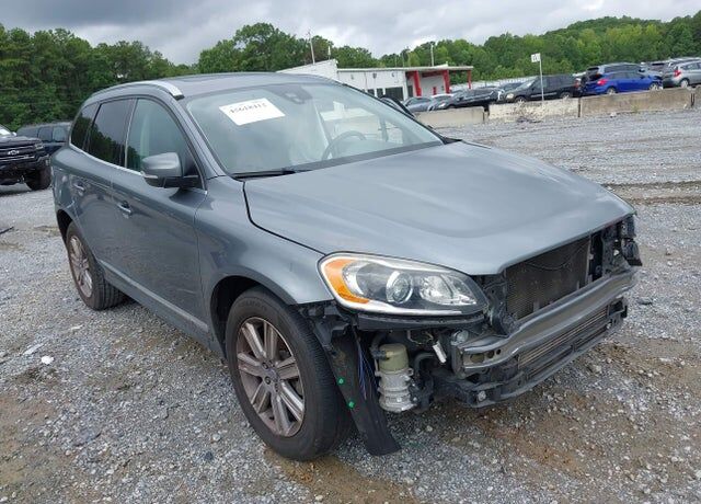 2017 VOLVO XC60