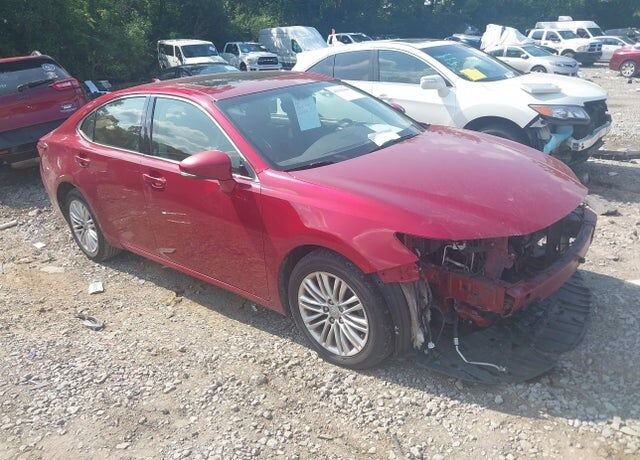 2016 LEXUS ES
