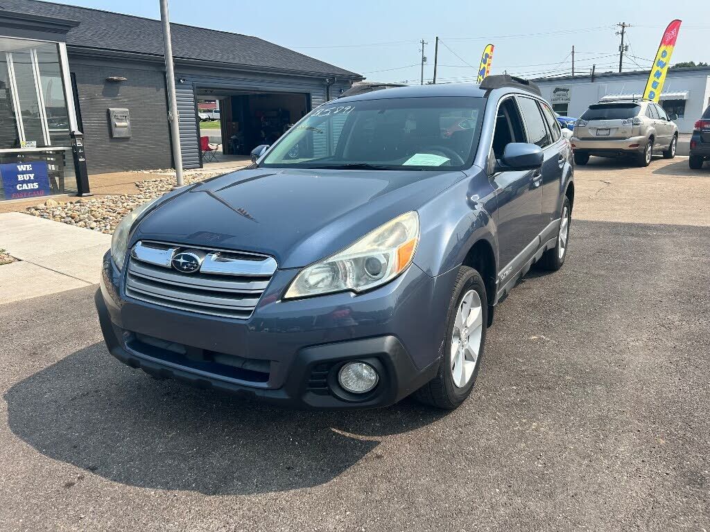 2013 SUBARU Outback