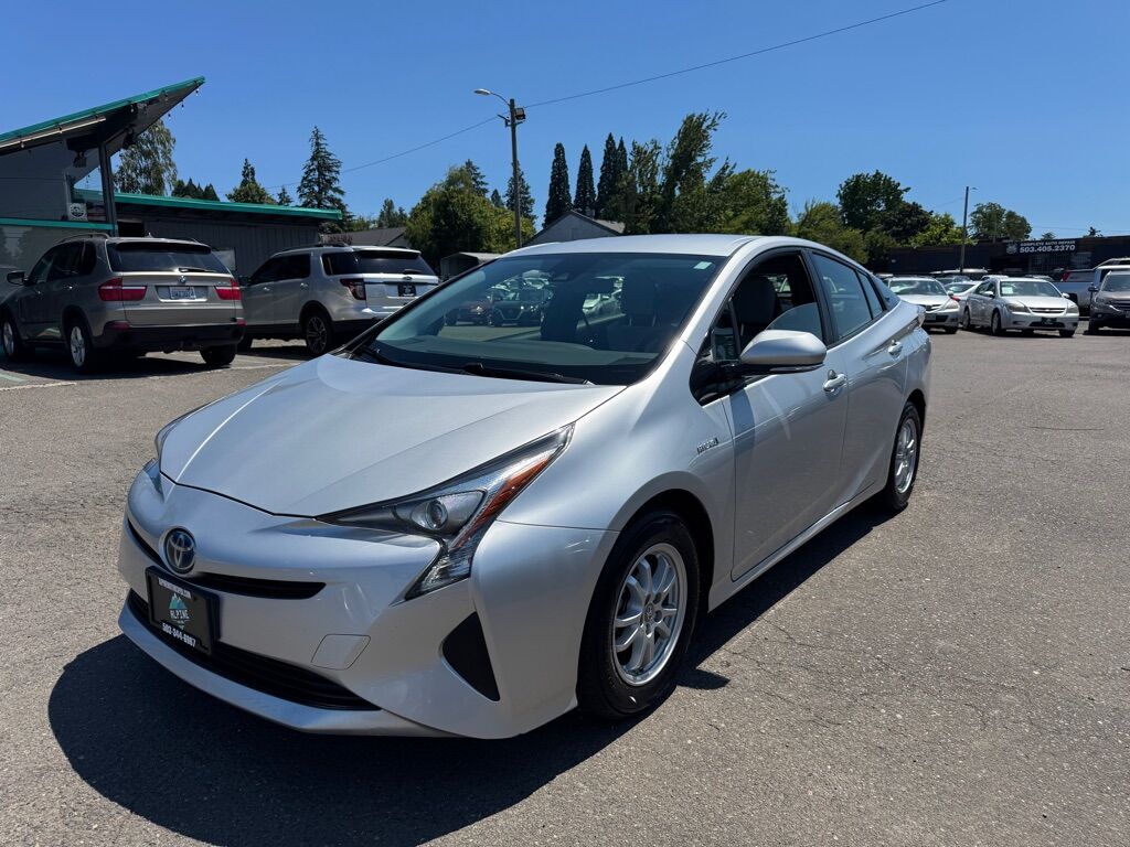 2017 TOYOTA PRIUS