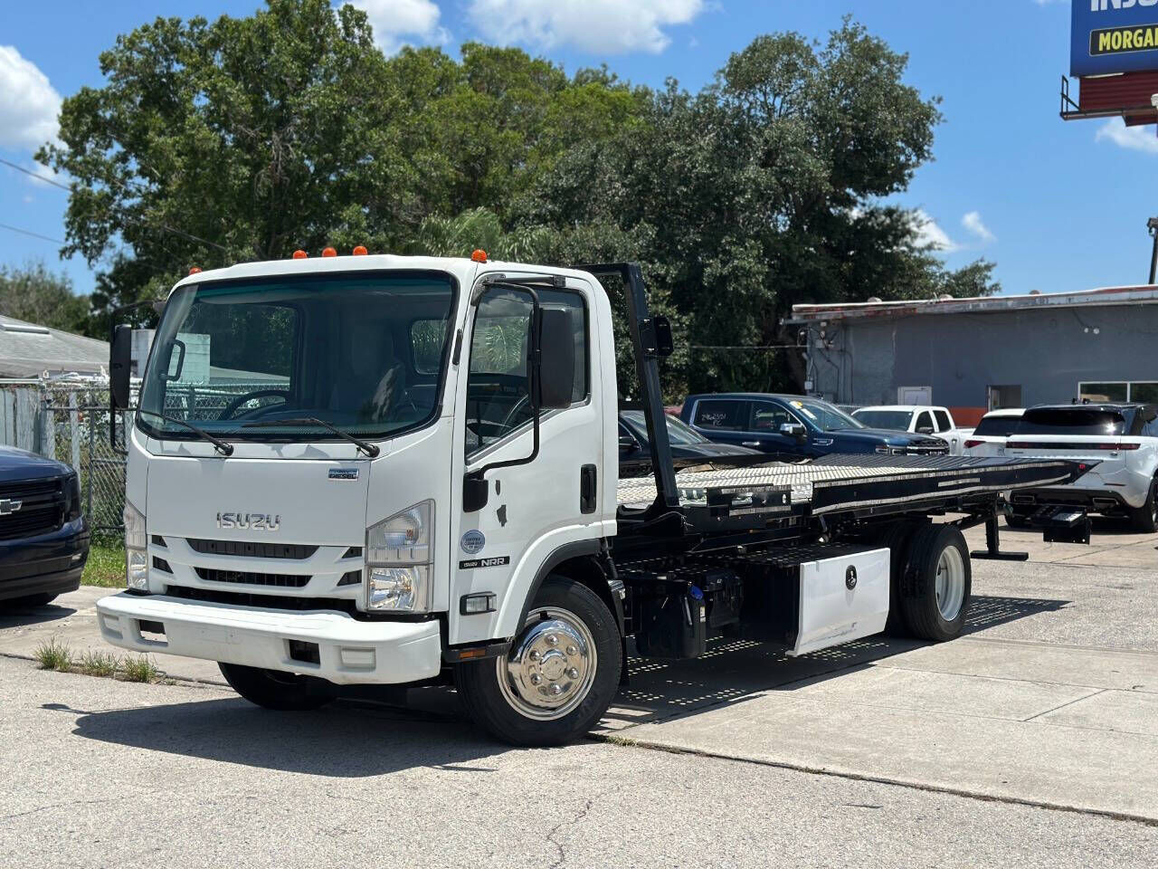 2022 ISUZU NQR