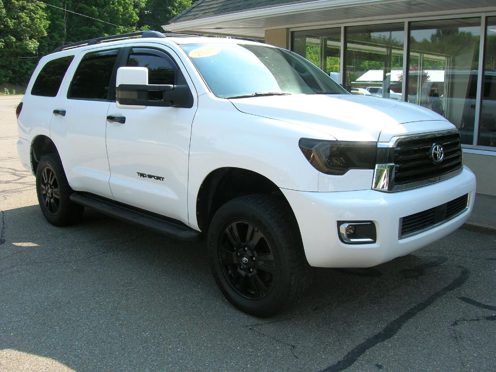 2019 TOYOTA Sequoia