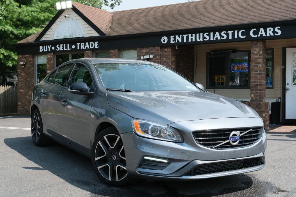 2018 VOLVO S60