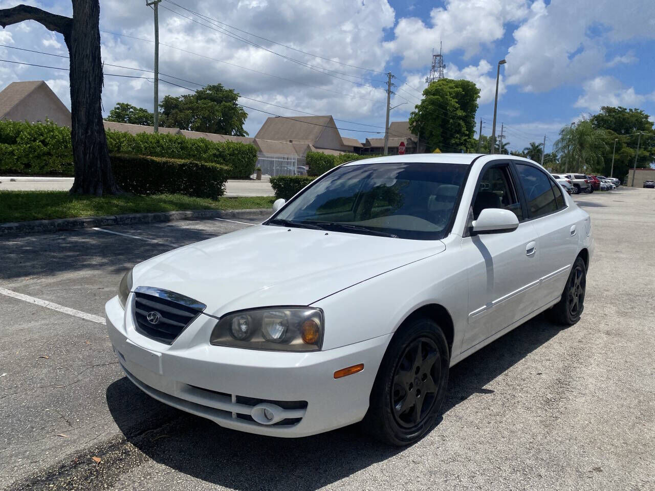 2004 HYUNDAI Elantra