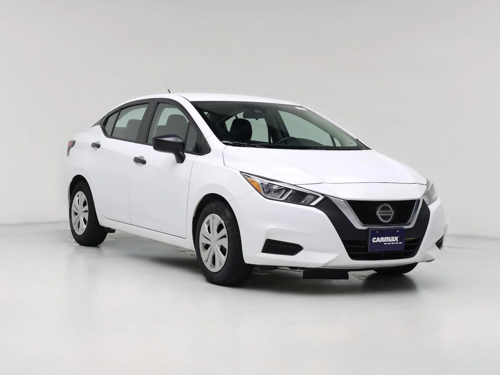 2022 NISSAN Versa