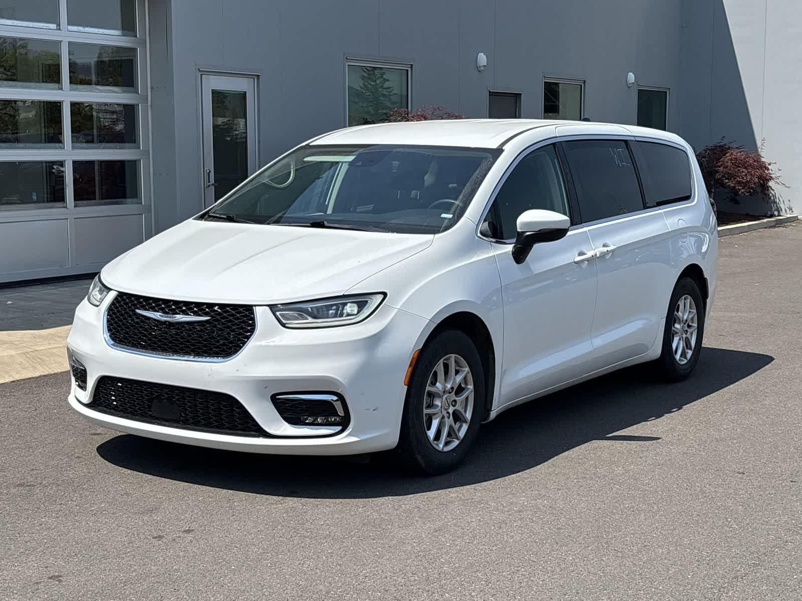 2023 CHRYSLER Pacifica
