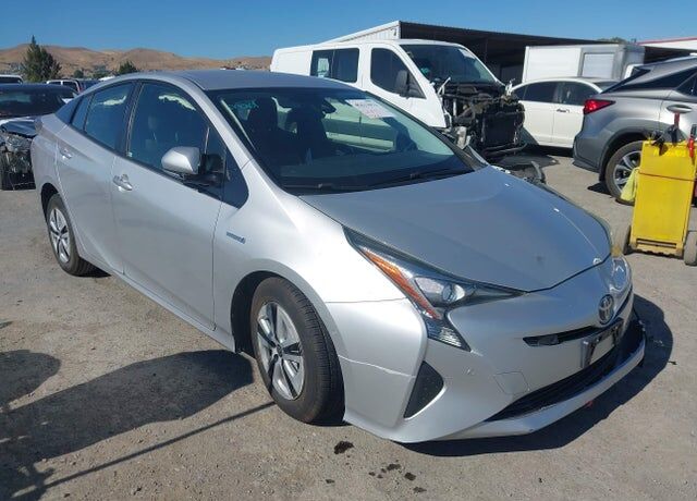 2018 TOYOTA PRIUS