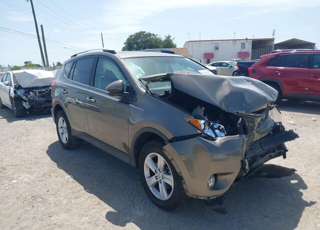 2013 TOYOTA RAV4