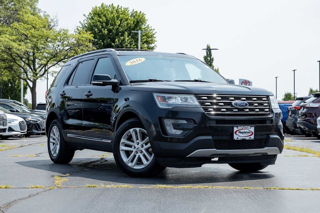 2016 FORD Explorer