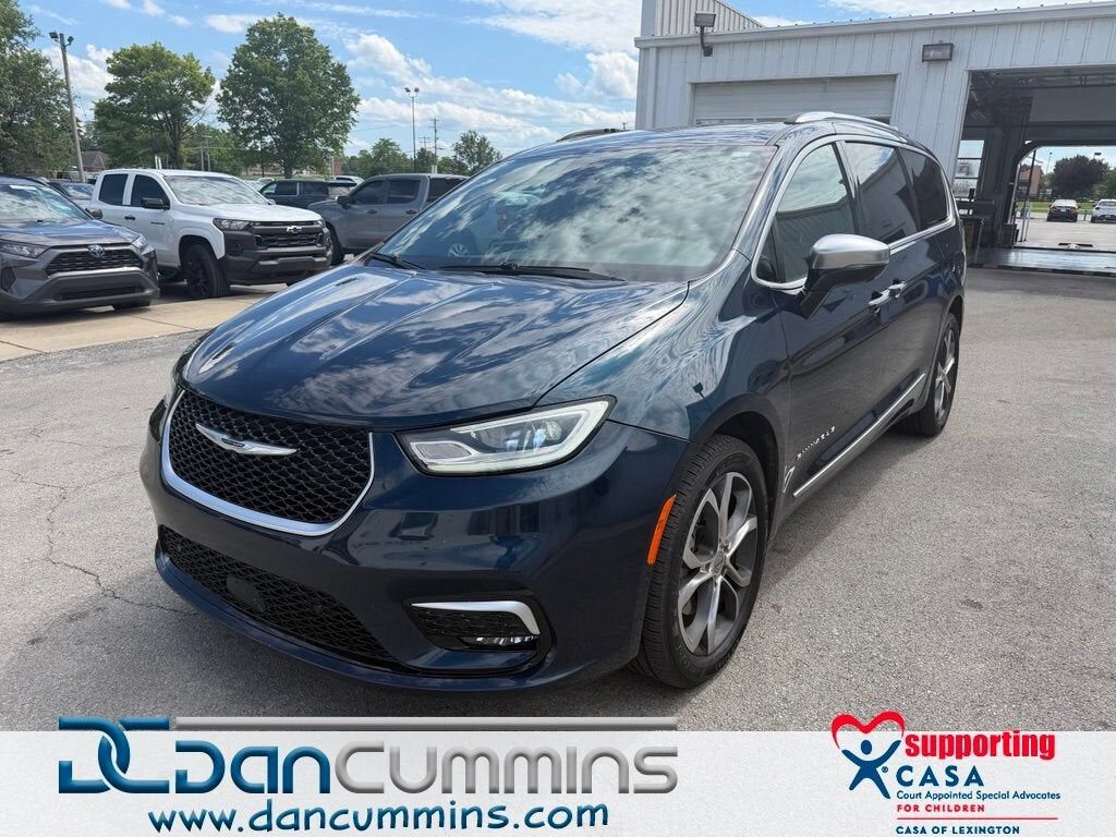 2023 CHRYSLER Pacifica