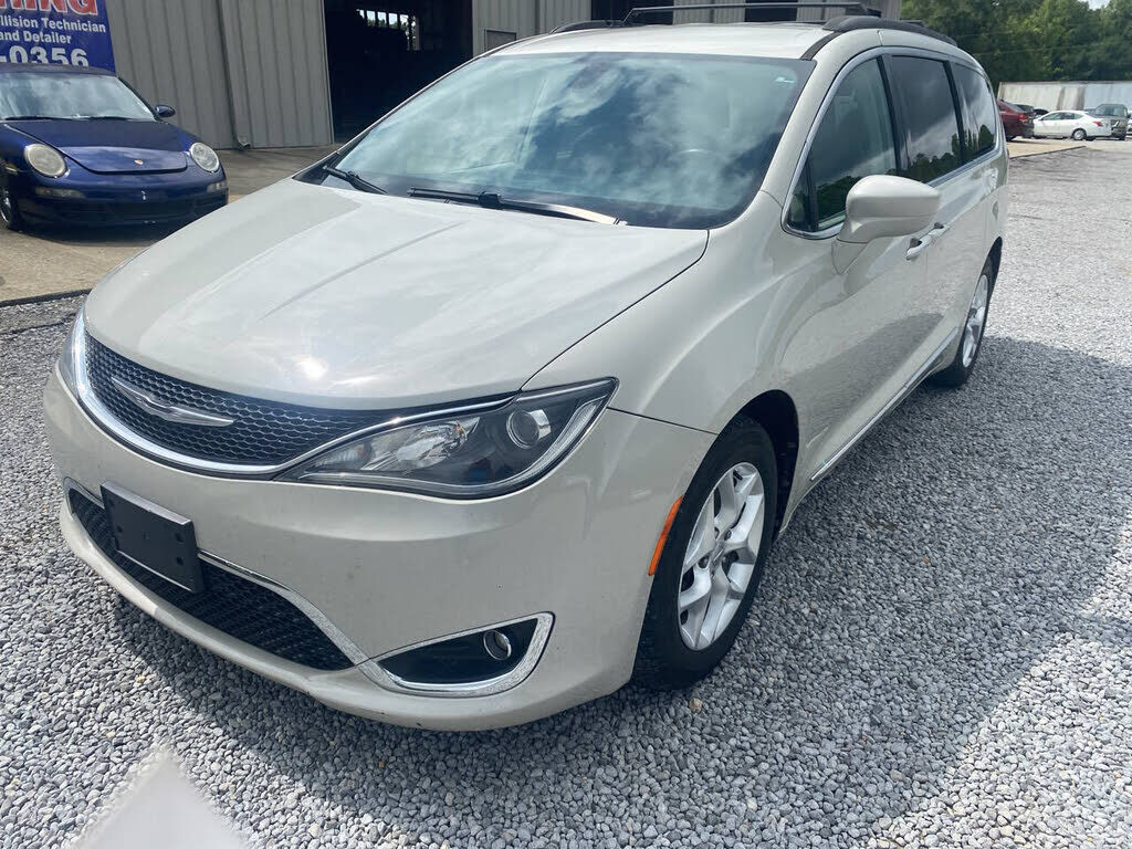 2017 CHRYSLER Pacifica