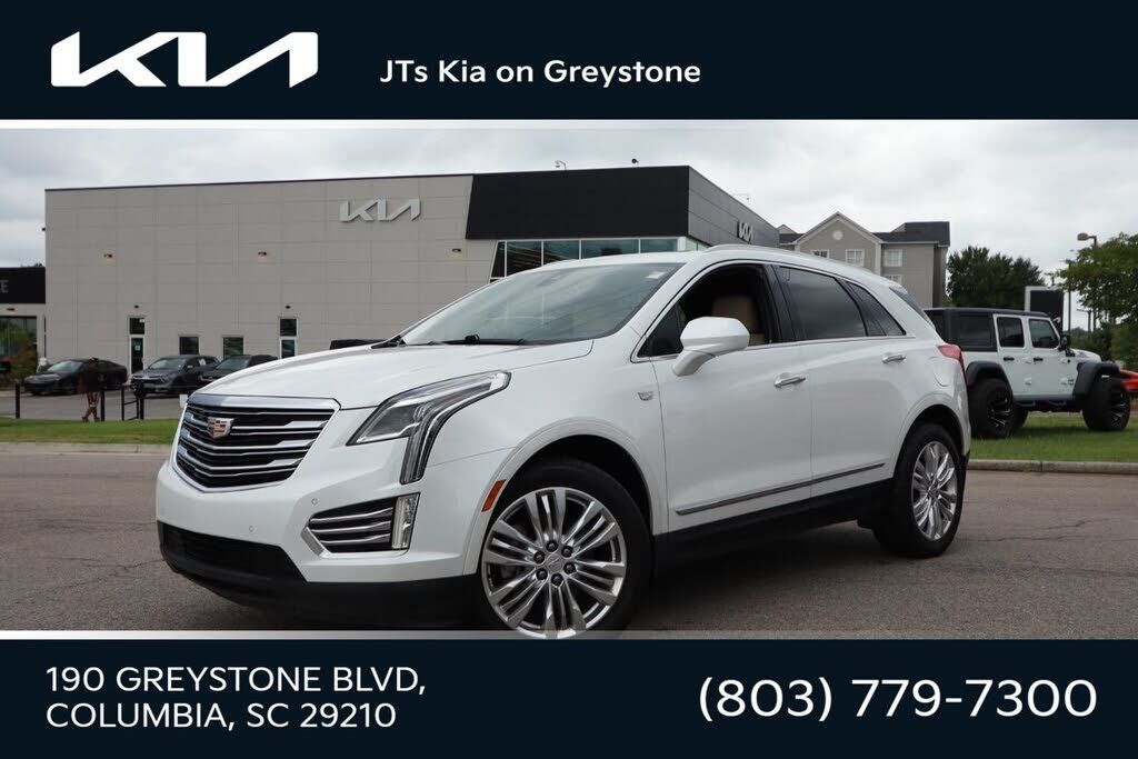 2017 CADILLAC XT5