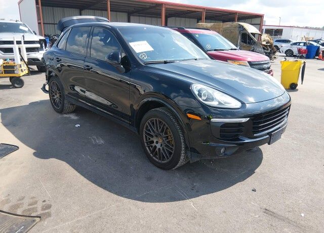 2018 PORSCHE Cayenne