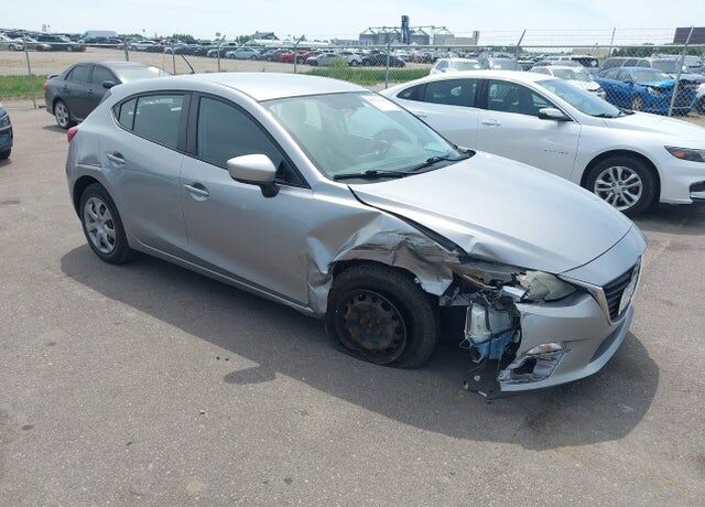 2014 MAZDA Mazda3