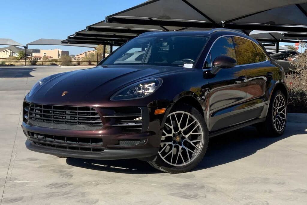 2019 PORSCHE Macan