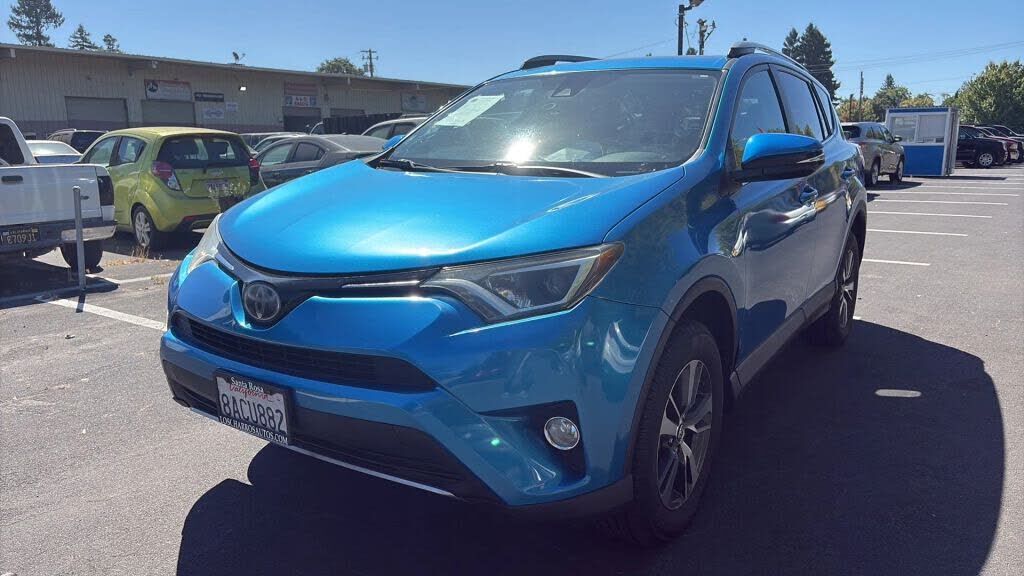 2017 TOYOTA RAV4
