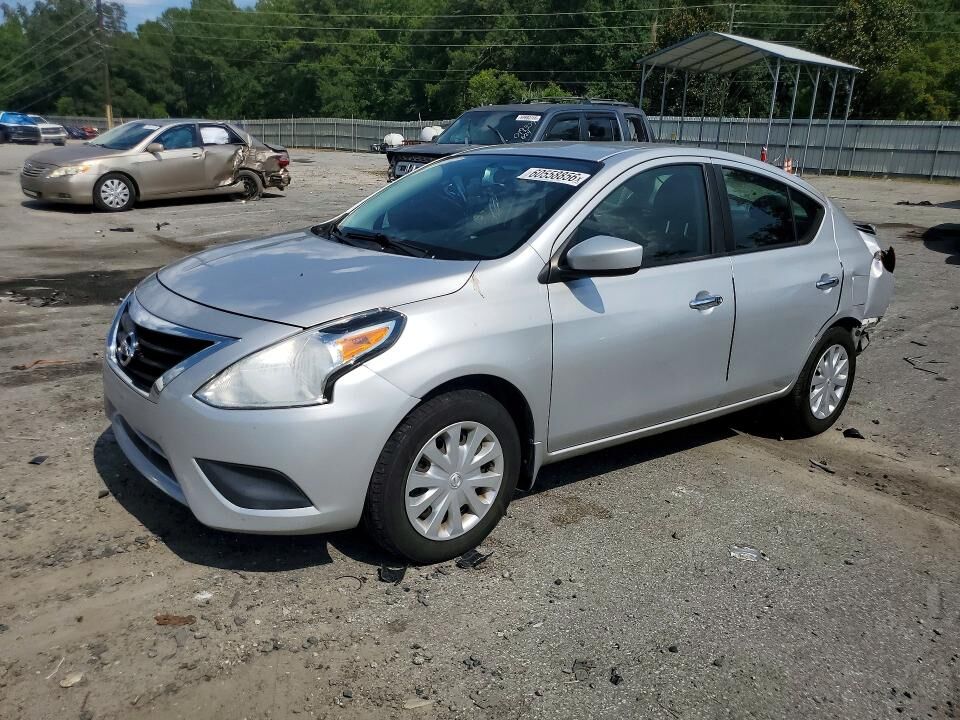 2019 NISSAN Versa