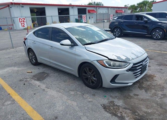 2017 HYUNDAI Elantra