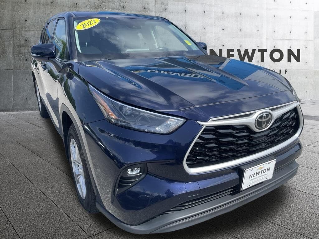 2022 TOYOTA Highlander