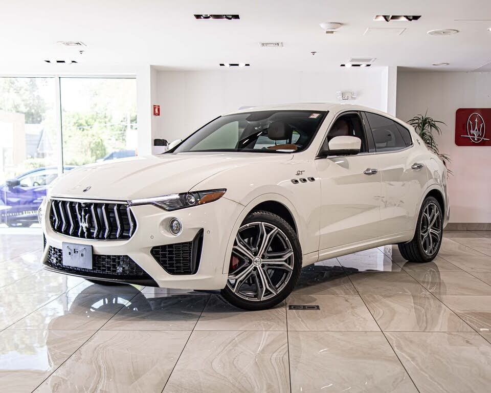2022 MASERATI Levante