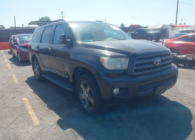 2011 TOYOTA Sequoia