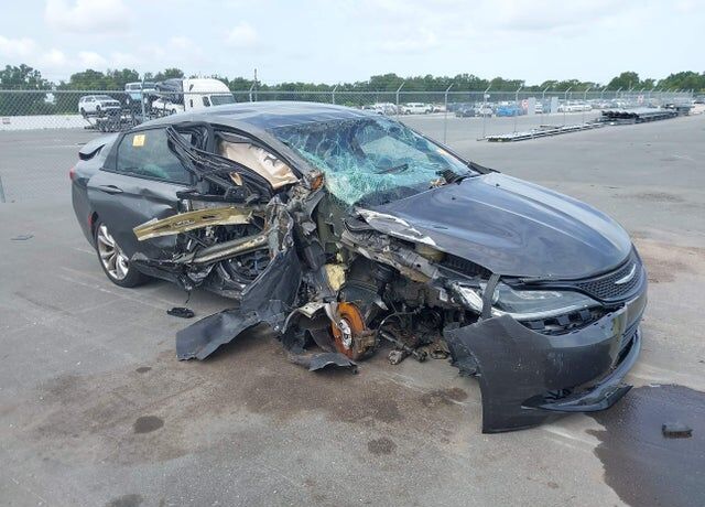 2015 CHRYSLER 200