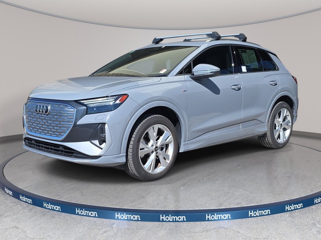 2023 AUDI Q4