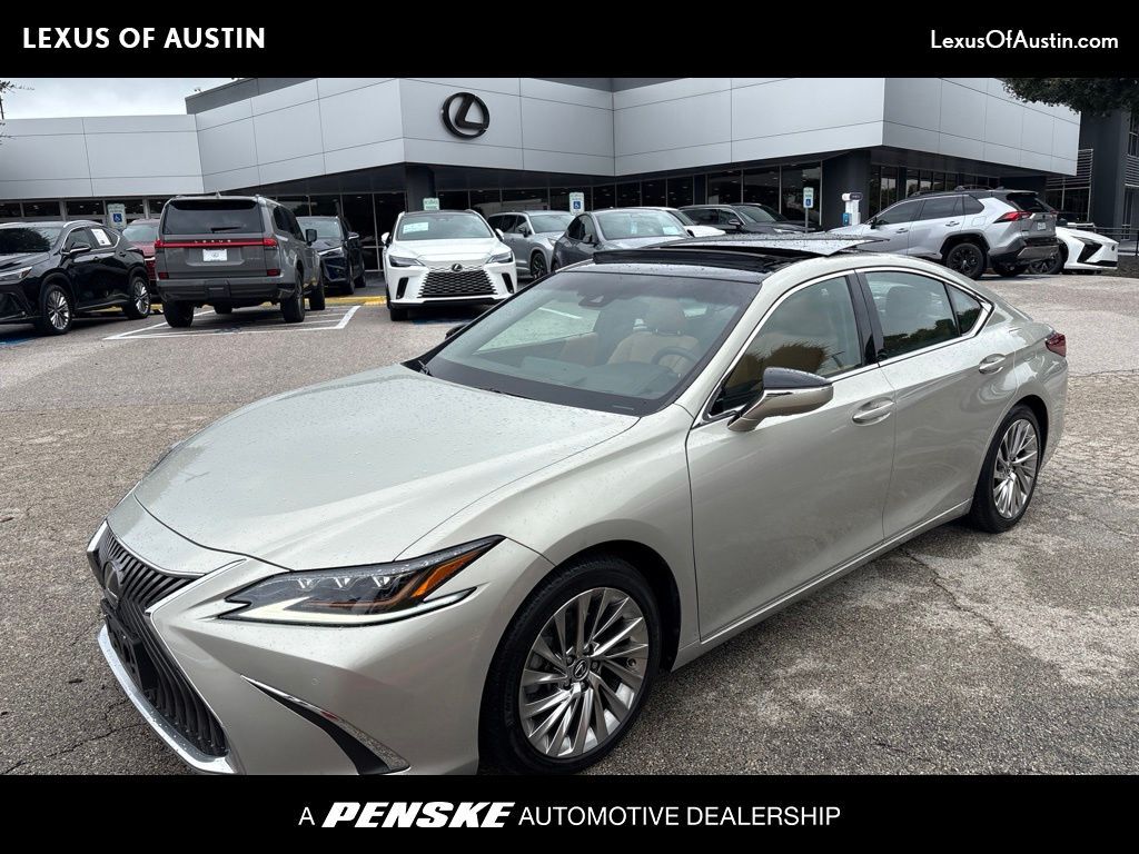 2019 LEXUS ES